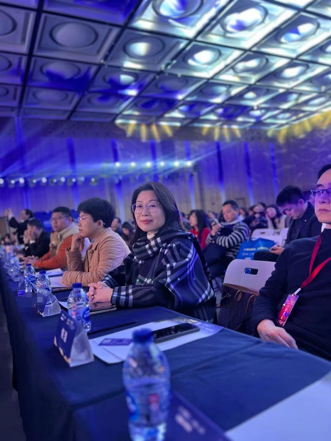 鑫爾泰財稅周學娟周總受邀參加第三屆代理記賬行業博覽會暨12·26誠信亮證節